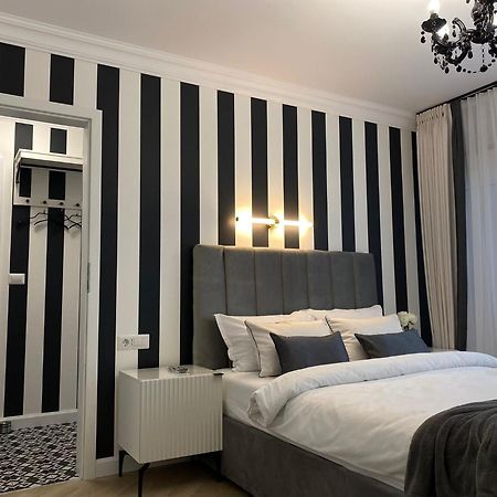 Studio Luxury Black & White Alba Iulia Luaran gambar