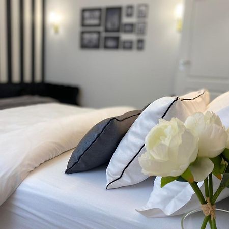 Studio Luxury Black & White Alba Iulia Luaran gambar