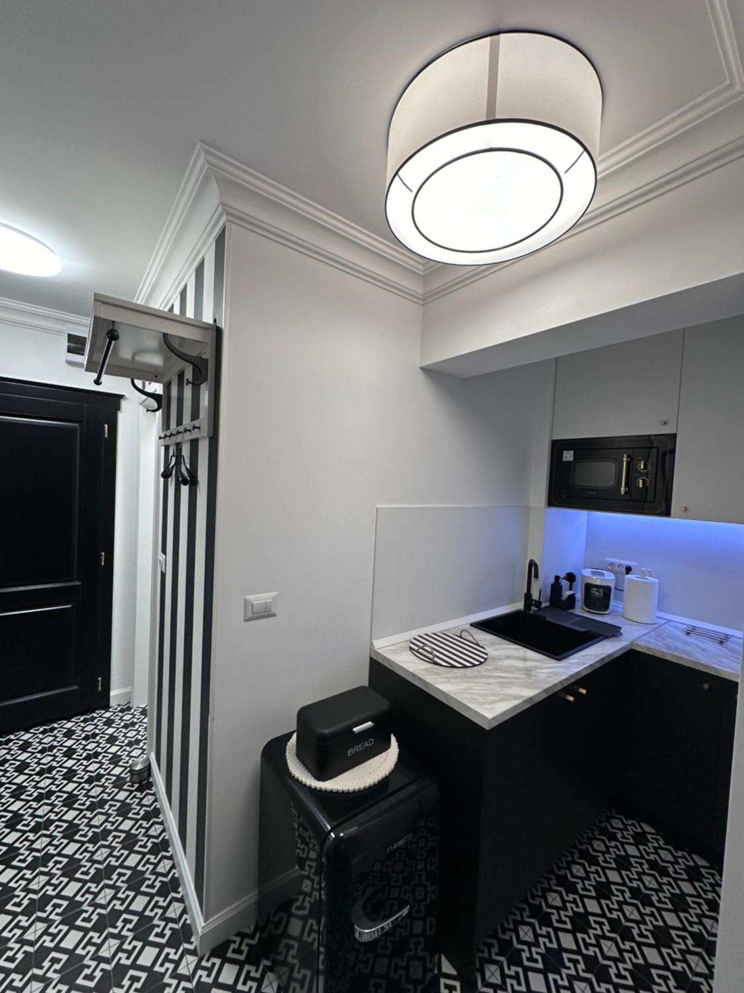 Studio Luxury Black & White Alba Iulia Luaran gambar