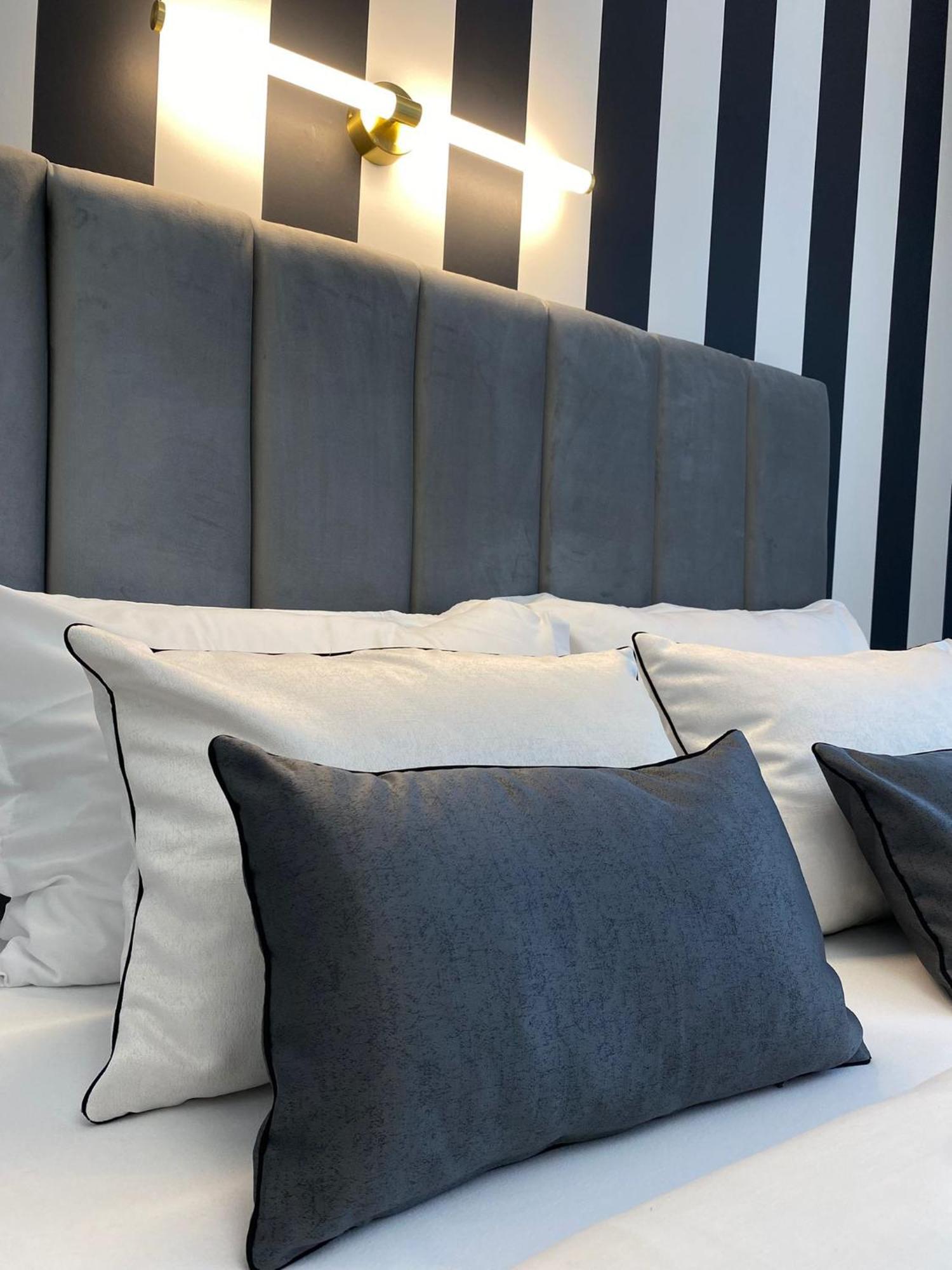 Studio Luxury Black & White Alba Iulia Luaran gambar