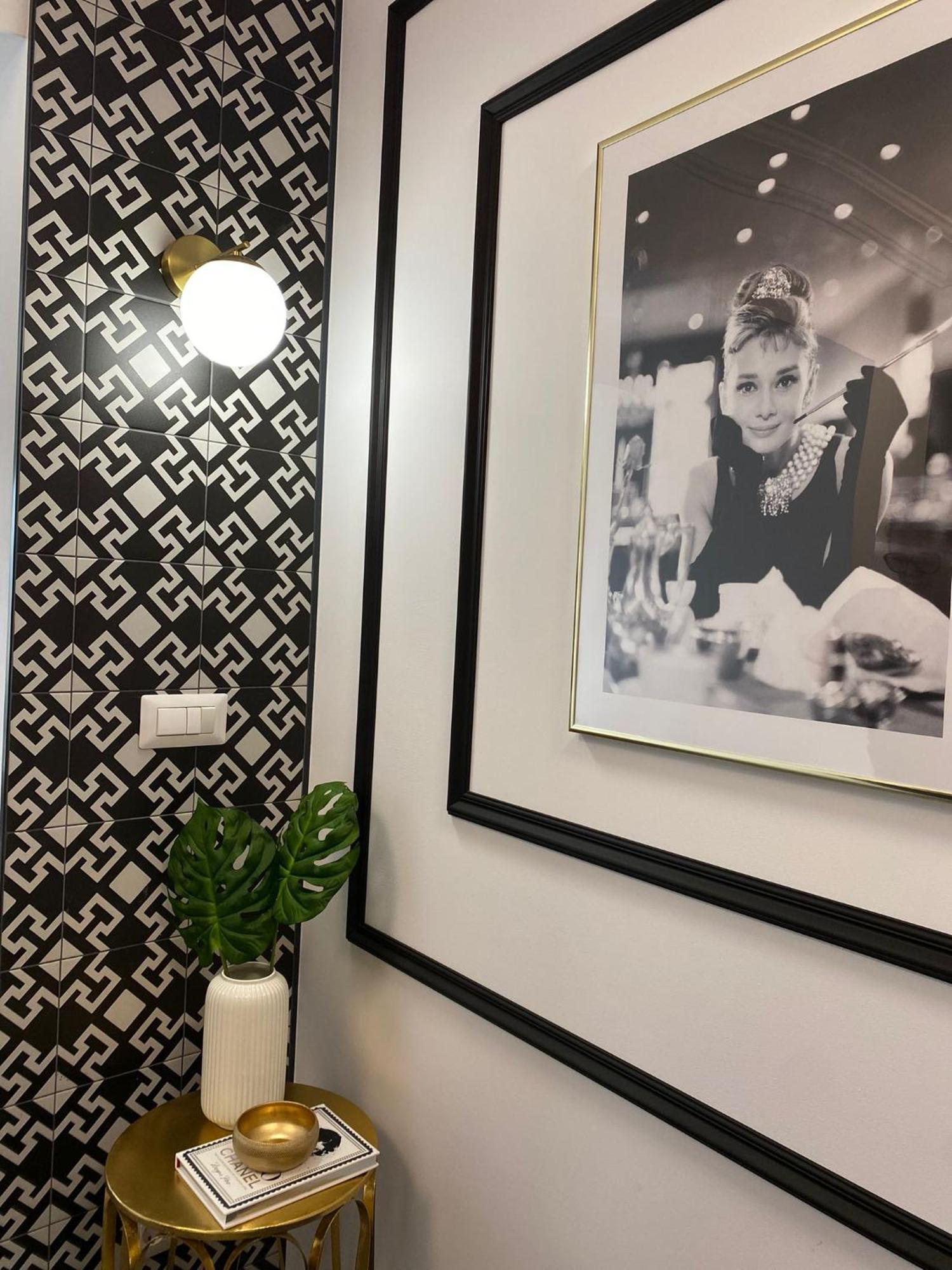 Studio Luxury Black & White Alba Iulia Luaran gambar
